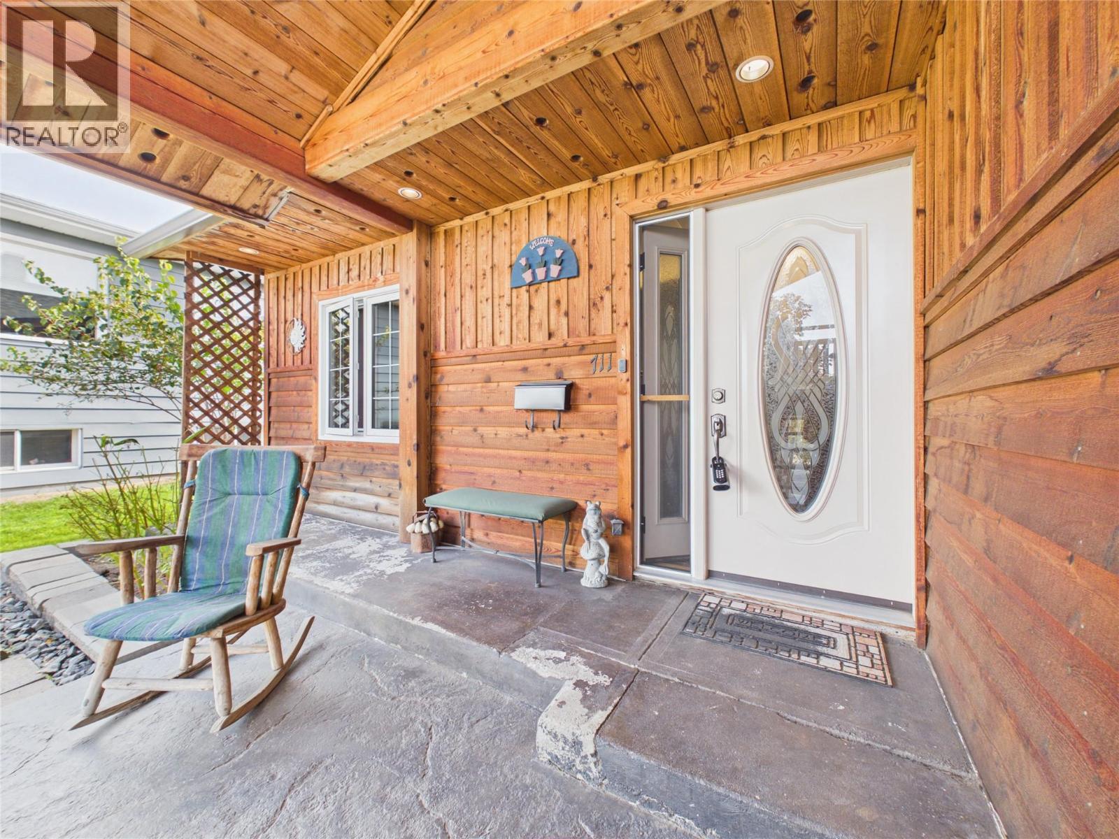 711 7th Street S, Cranbrook, British Columbia  V1C 1N2 - Photo 30 - 10402530