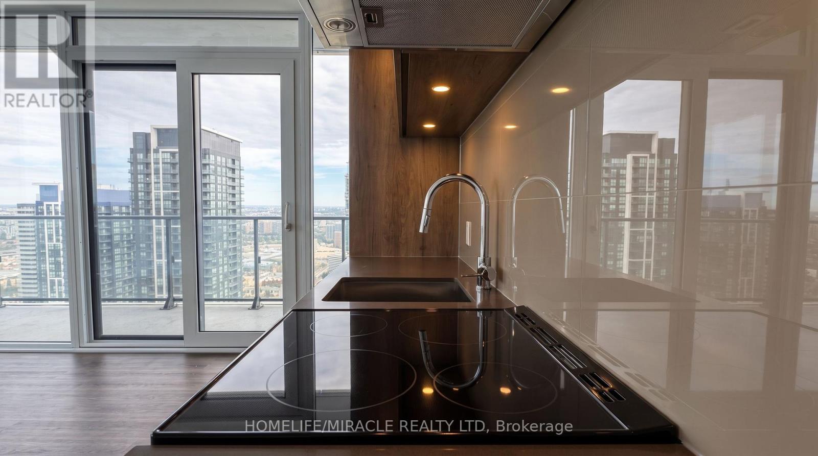 5605 - 448 Burnhamthorpe Road, Mississauga, Ontario  L5B 0R4 - Photo 10 - W13832286