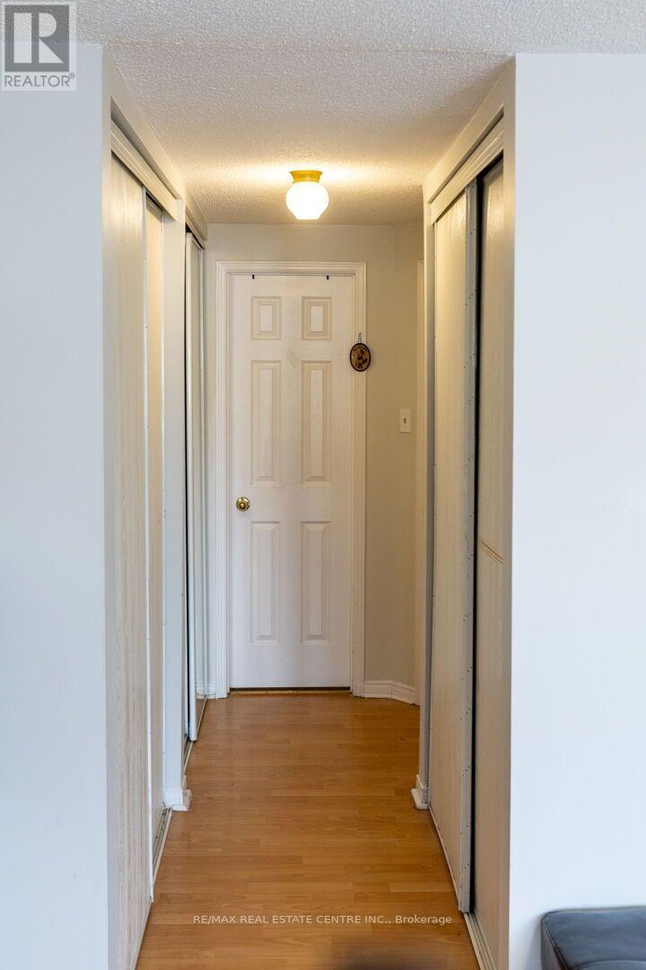 42 Wooliston Crescent, Brampton, Ontario  L6Y 4J5 - Photo 15 - W13862090