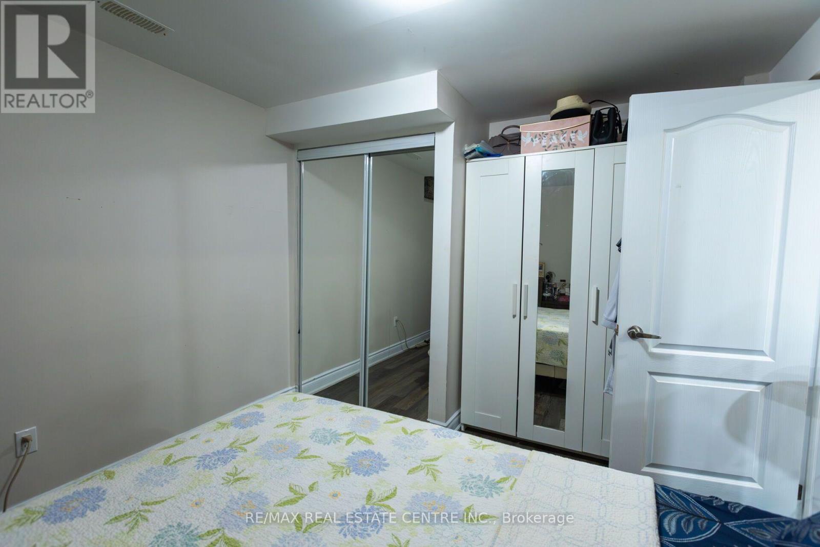 42 Wooliston Crescent, Brampton, Ontario  L6Y 4J5 - Photo 30 - W13862090