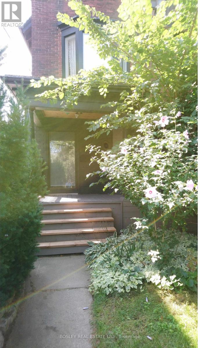 1 - 11 Boustead Avenue, Toronto, Ontario  M6R 1Y7 - Photo 10 - W13862170