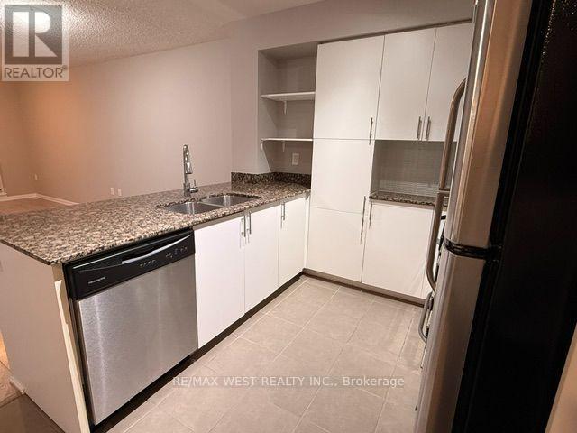437 - 36 Via Bagnato, Toronto, Ontario  M6A 0B7 - Photo 8 - W13862192
