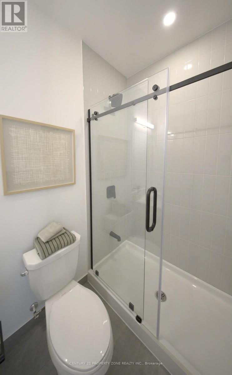 209 - 209 Steels Avenue, Brampton, Ontario  L6Y 6L6 - Photo 9 - W13862238