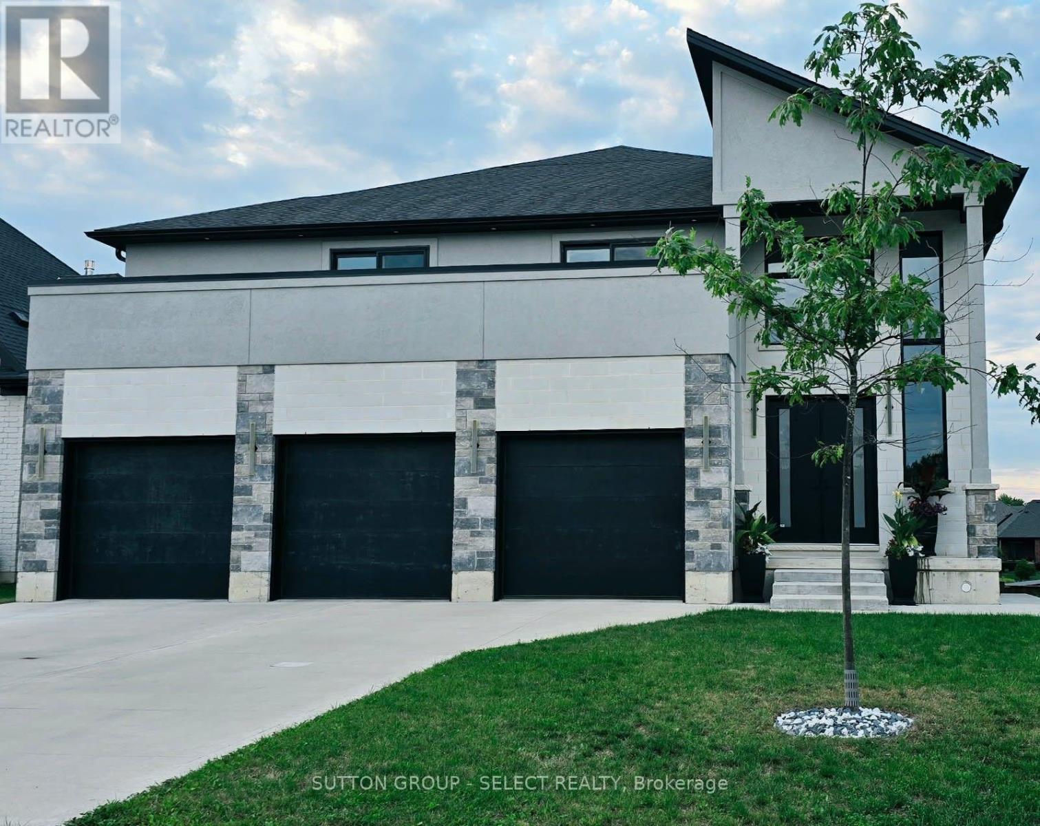 $1,295,00017 Arrowwood Path, Middlesex Centre, Ontario