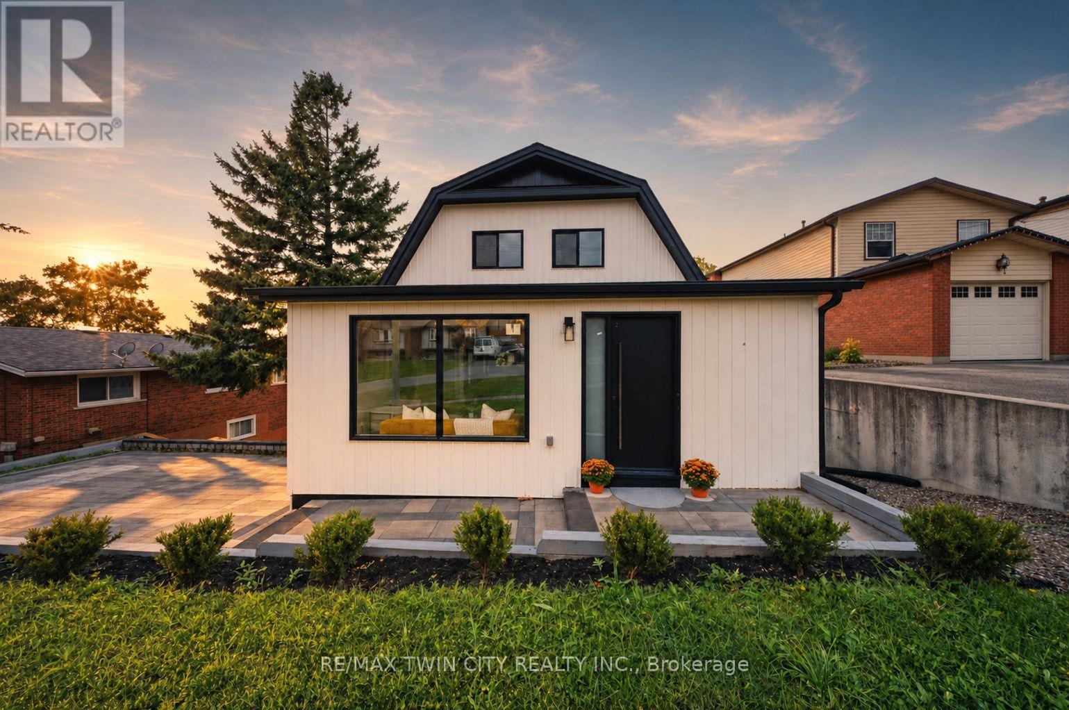 23 ABERDEEN STREET, Haldimand, Ontario
