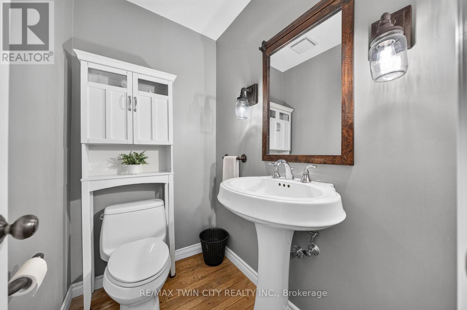 114 Frederick Banting Place, Waterloo, Ontario  N2T 1C4 - Photo 29 - X13862172