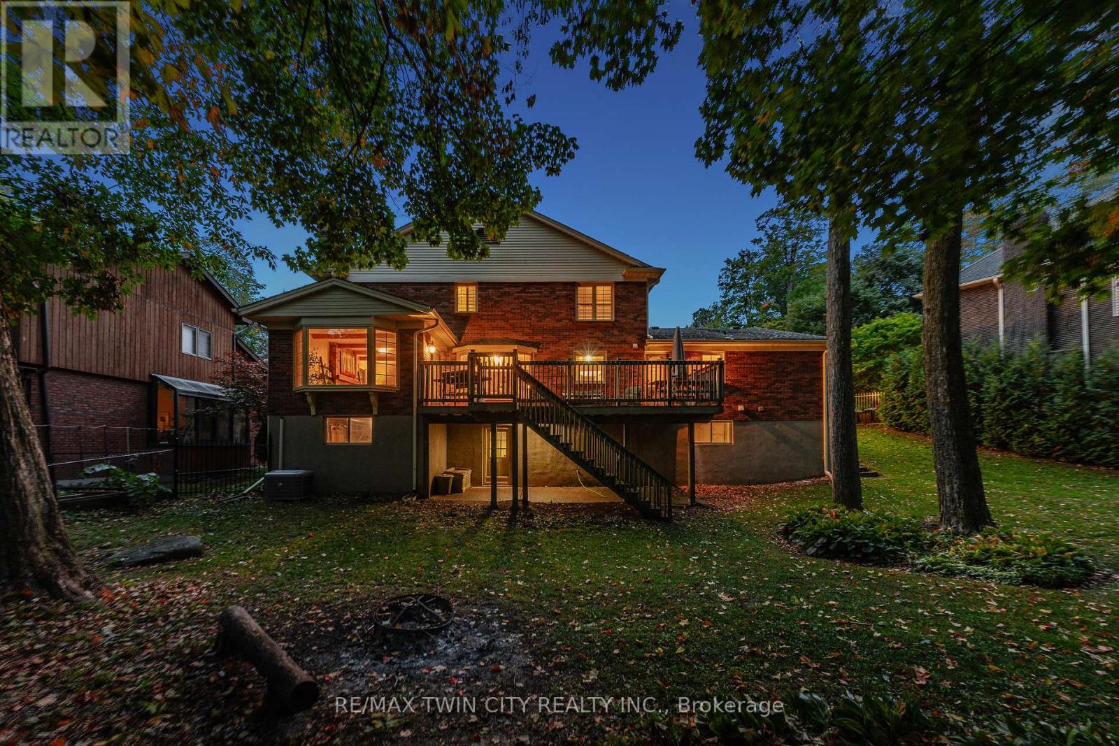 114 Frederick Banting Place, Waterloo, Ontario  N2T 1C4 - Photo 44 - X13862172