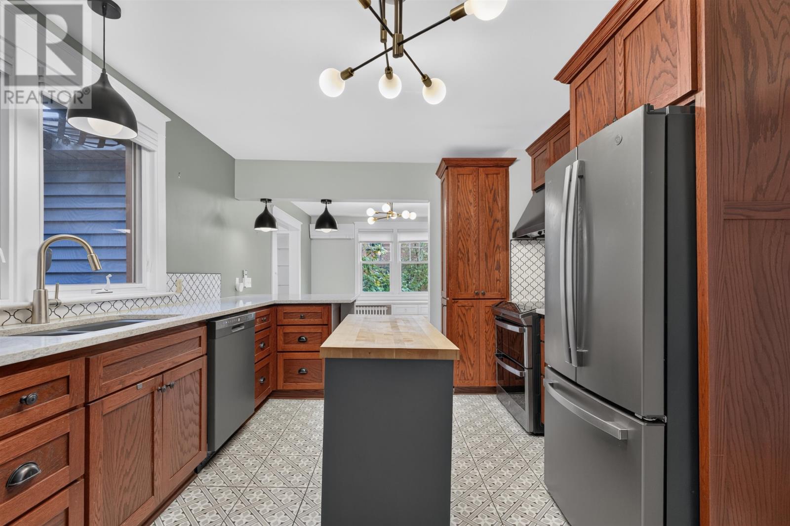 82 Weymouth Street, Charlottetown, Prince Edward Island  C1A 4Y8 - Photo 18 - 202625139