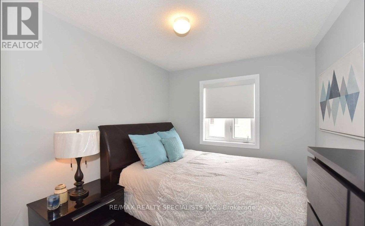 7 Hobart Gardens, Brampton (Heart Lake East), Ontario  L6Z 0J1 - Photo 15 - W13850596