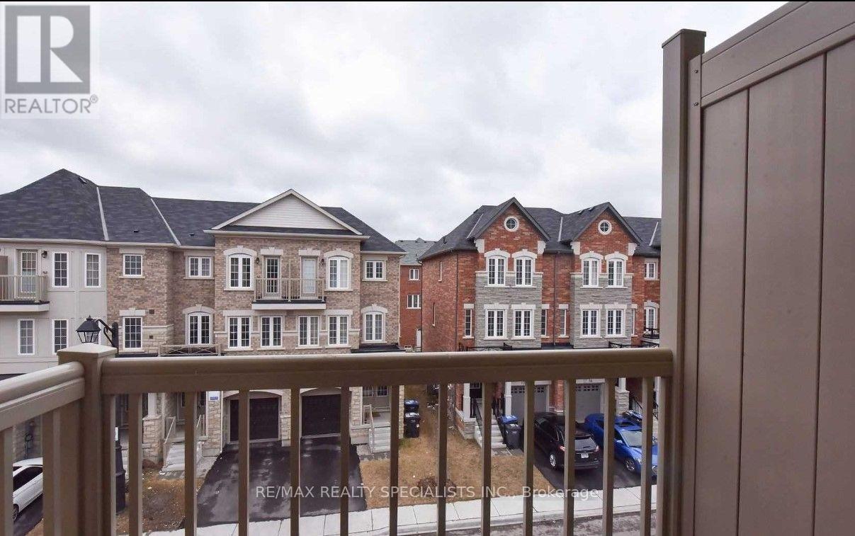 7 Hobart Gardens, Brampton (Heart Lake East), Ontario  L6Z 0J1 - Photo 14 - W13850596