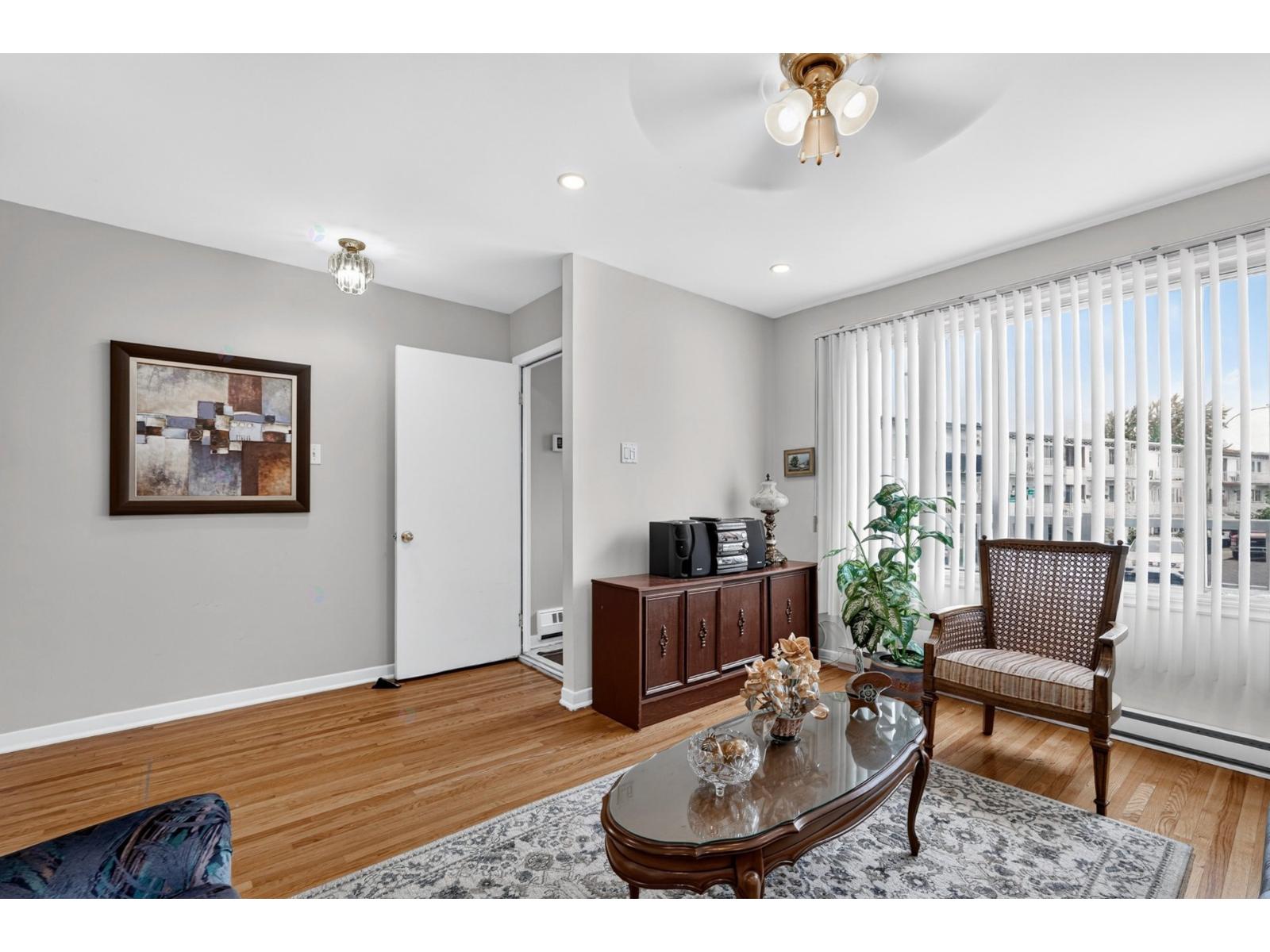 1510-1516 Rue John-F.-Kennedy Montréal (LaSalle) Quebec Canada H8R2C7 5