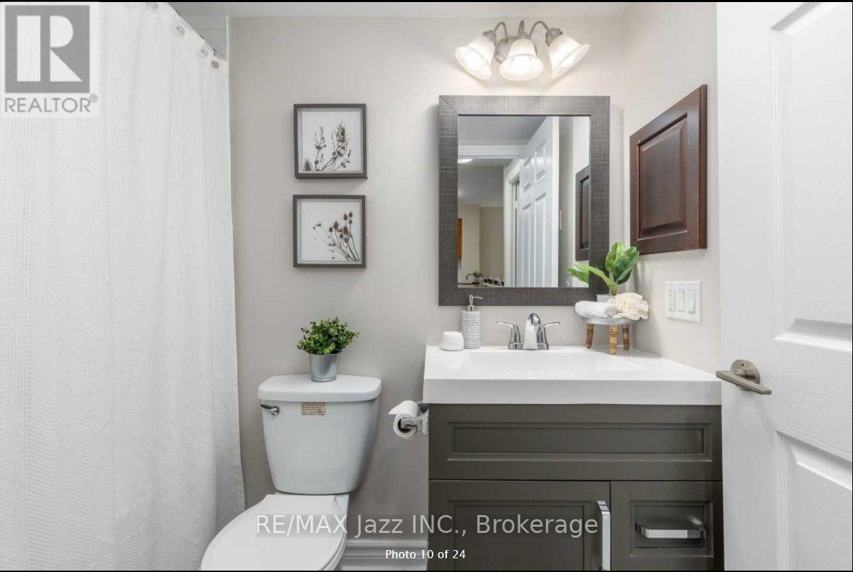 606 - 340 Watson Street W, Whitby, Ontario  L1N 9G1 - Photo 8 - E13862404