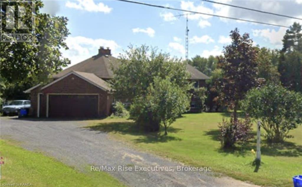 9358 County Road 2, Greater Napanee, Ontario K7R 3L1 - Photo 3 - X13862328