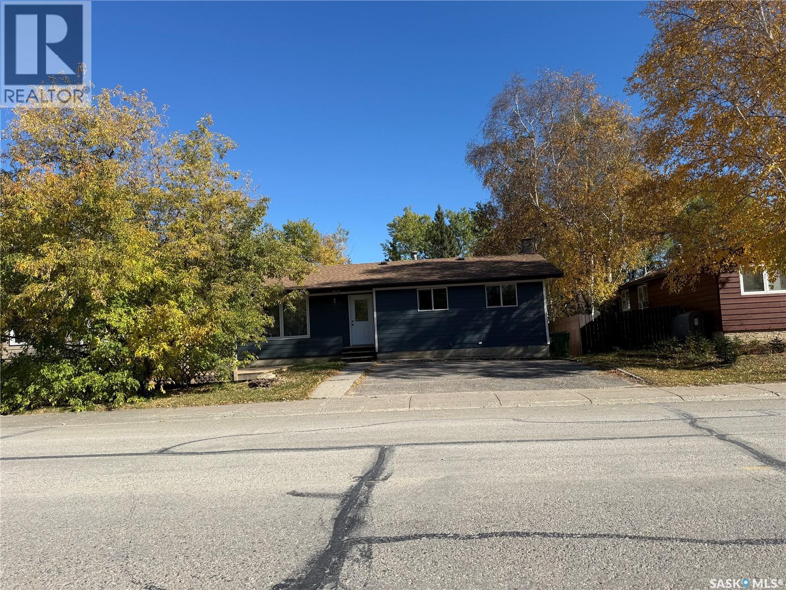 708 Studer Street, La Ronge, Saskatchewan  S0J 1L0 - Photo 2 - SK050356