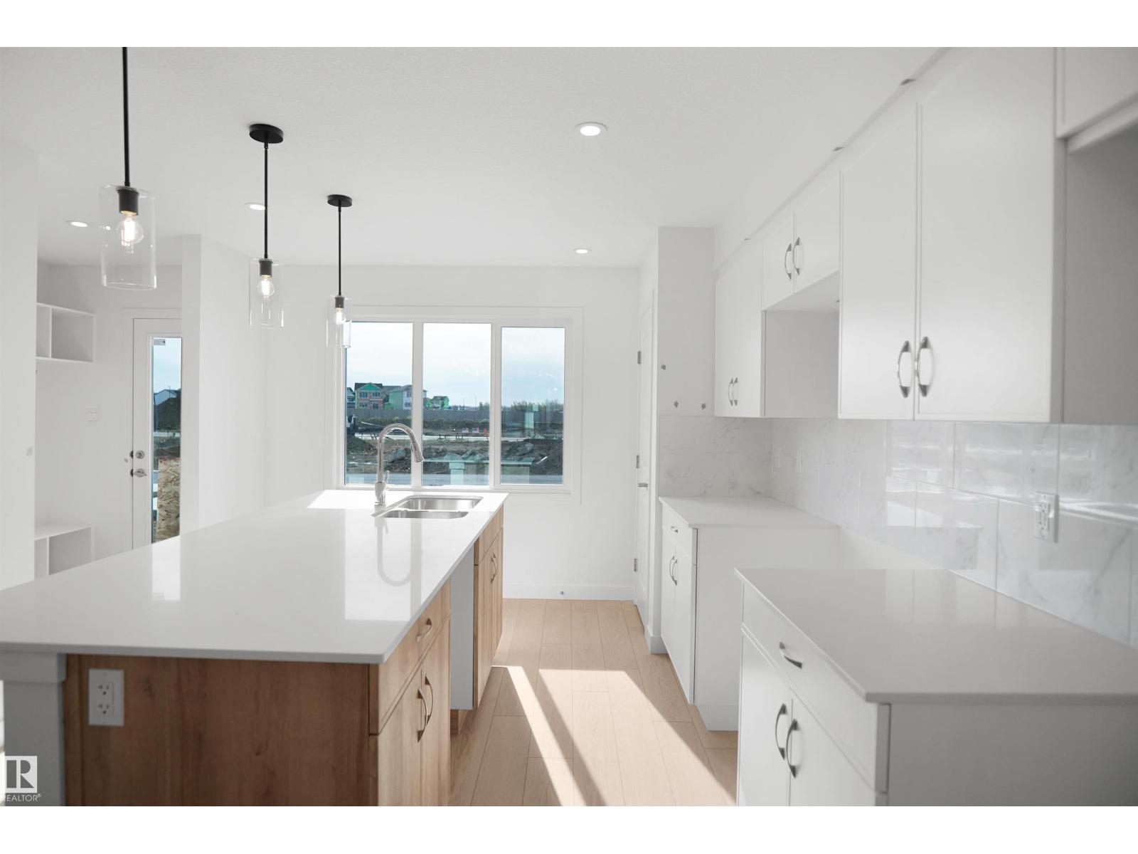 21139 25 AV NW
