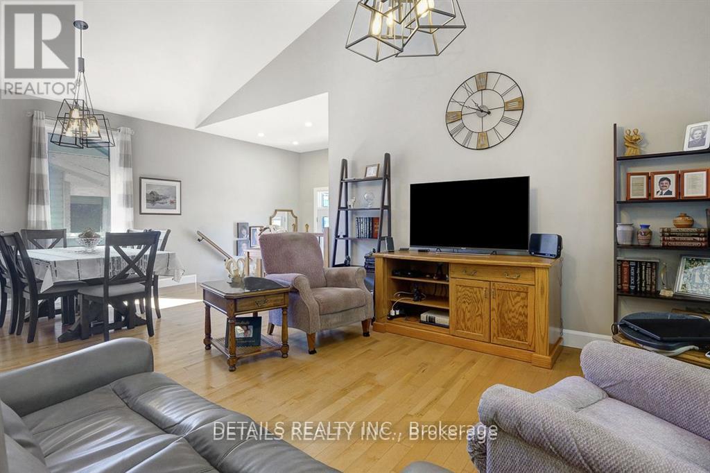 A - Upper Unit - 2565a Page Road, Ottawa, Ontario  K1W 1E5 - Photo 10 - X13862288
