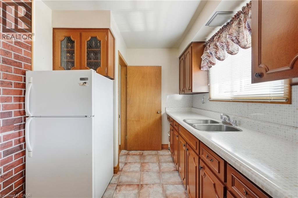 691 Winston Road, Grimsby, Ontario  L3M 4E8 - Photo 24 - 40868404