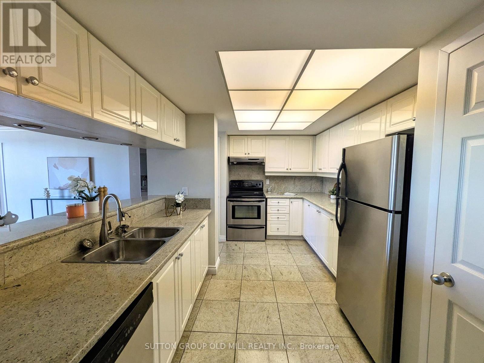 1512 - 99 Harbour Square, Toronto, Ontario  M5J 2H2 - Photo 7 - C13862330