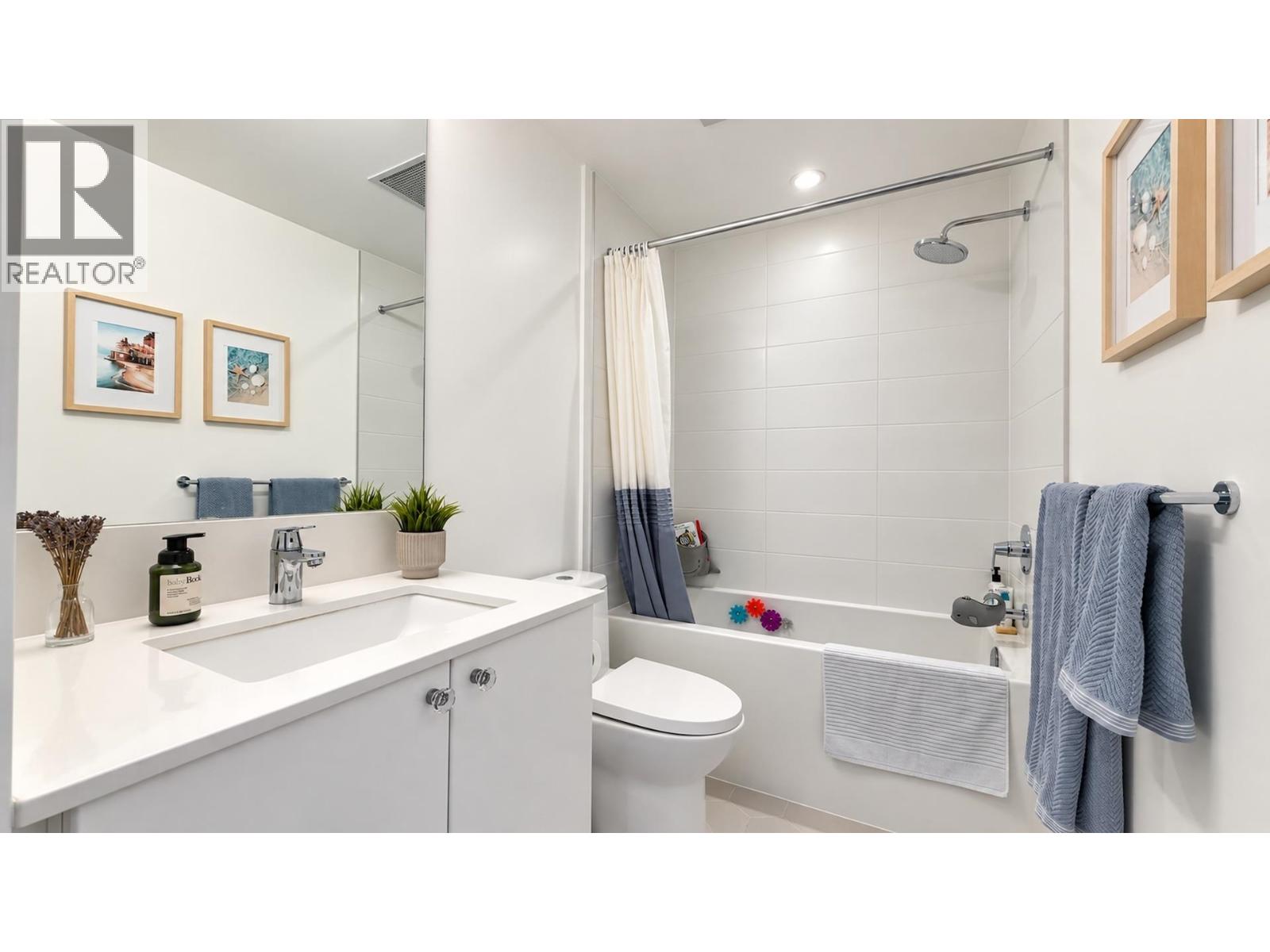 706 2435 KINGSWAY