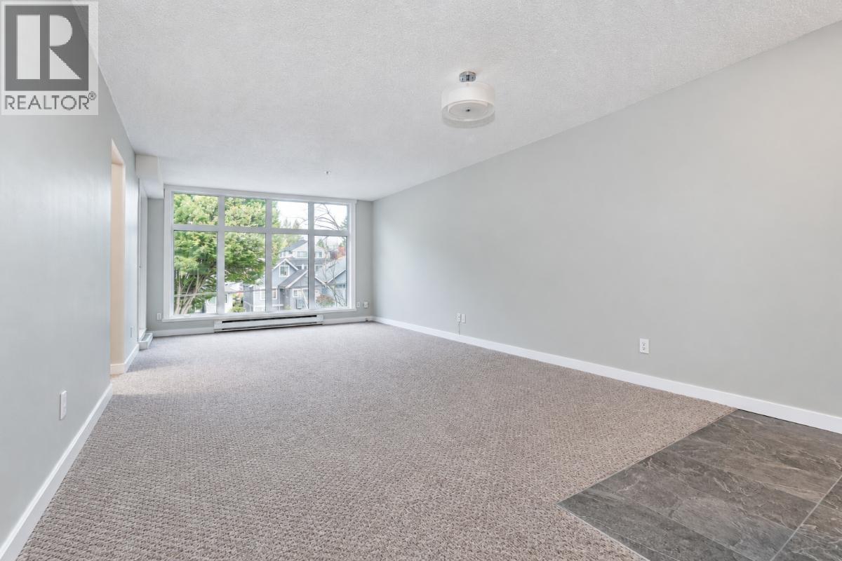 300 2533 Penticton Street, Vancouver, British Columbia  V5M 4T8 - Photo 2 - R3172222
