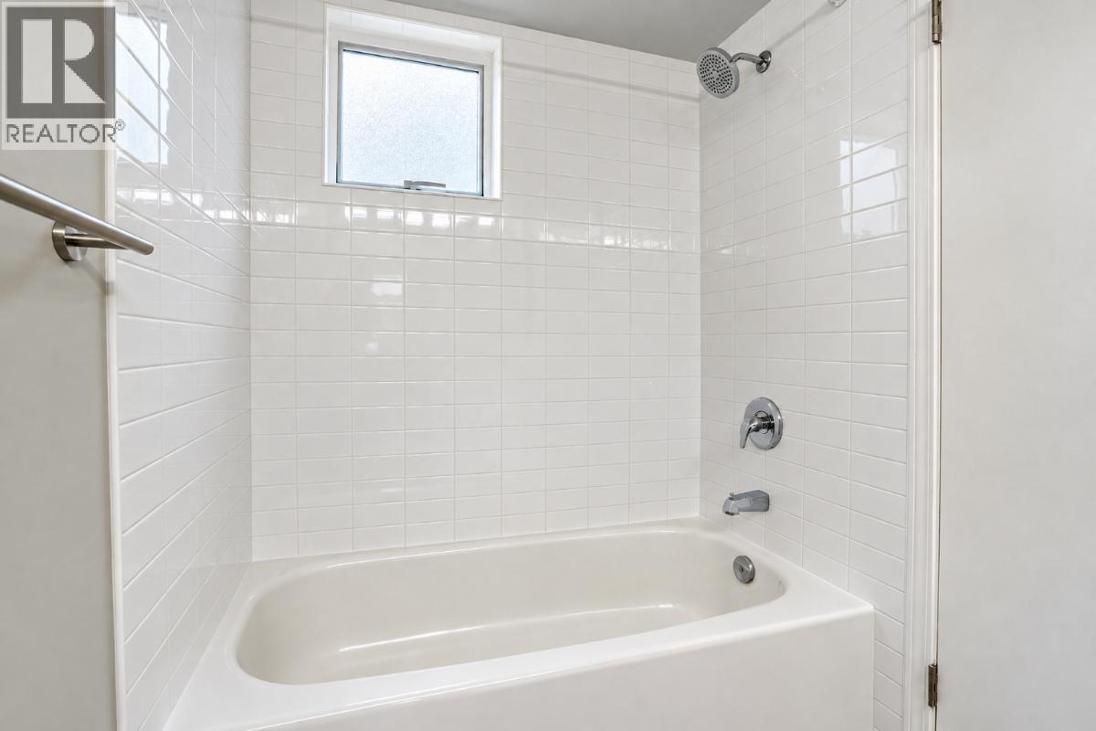 300 2533 Penticton Street, Vancouver, British Columbia  V5M 4T8 - Photo 21 - R3172222