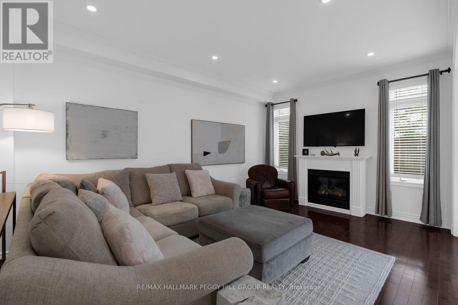 53 Tudor Crescent, Barrie (Innis-Shore), Ontario  L4M 0A8 - Photo 6 - S13862262