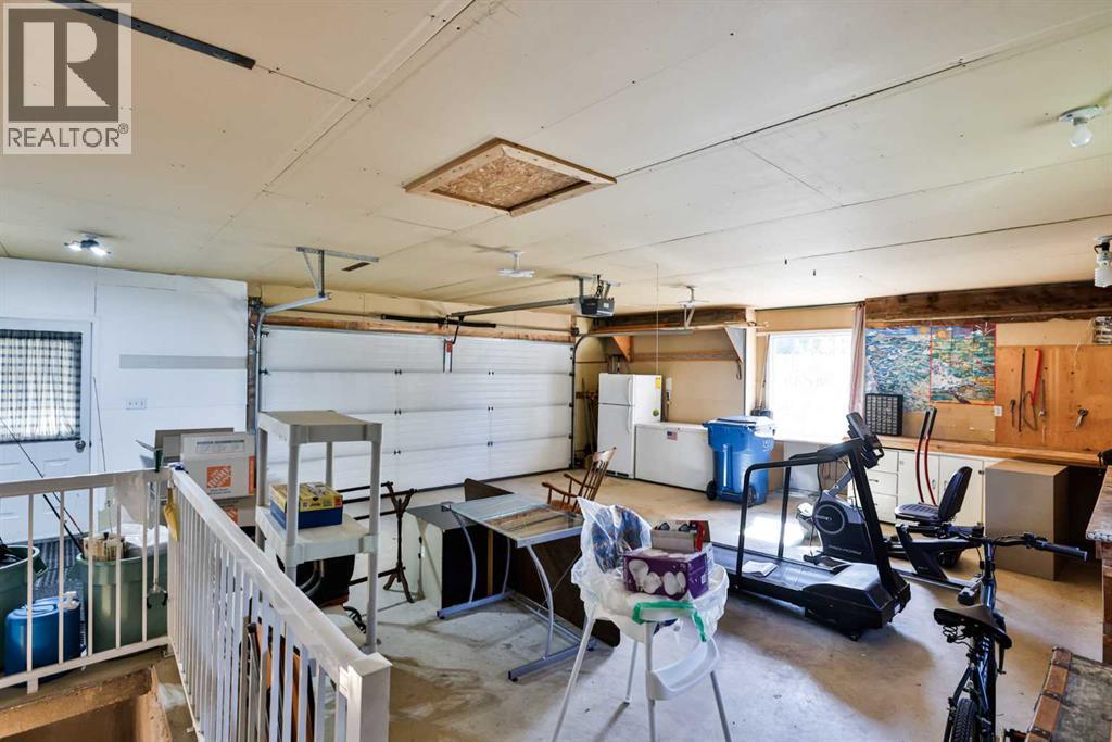 275 W 100 S, Raymond, Alberta  T0K 2S0 - Photo 25 - A2349765