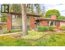10 BRIER Crescent, Brantford, Ontario