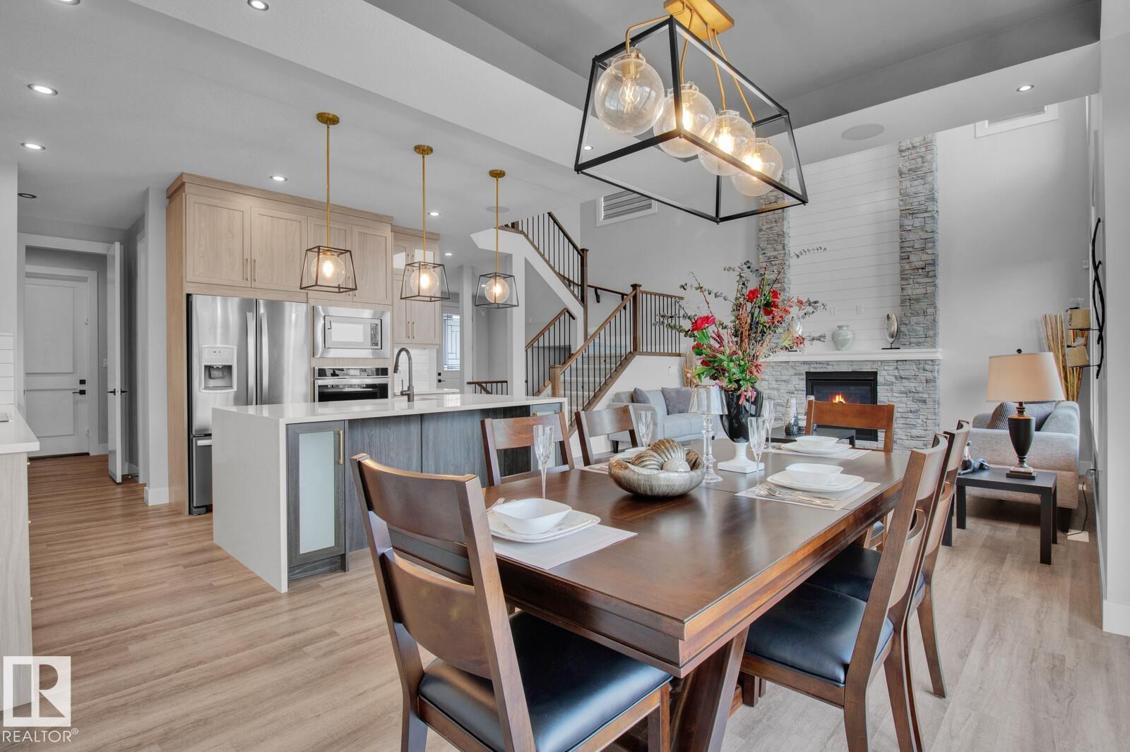 558 MEADOWVIEW DR