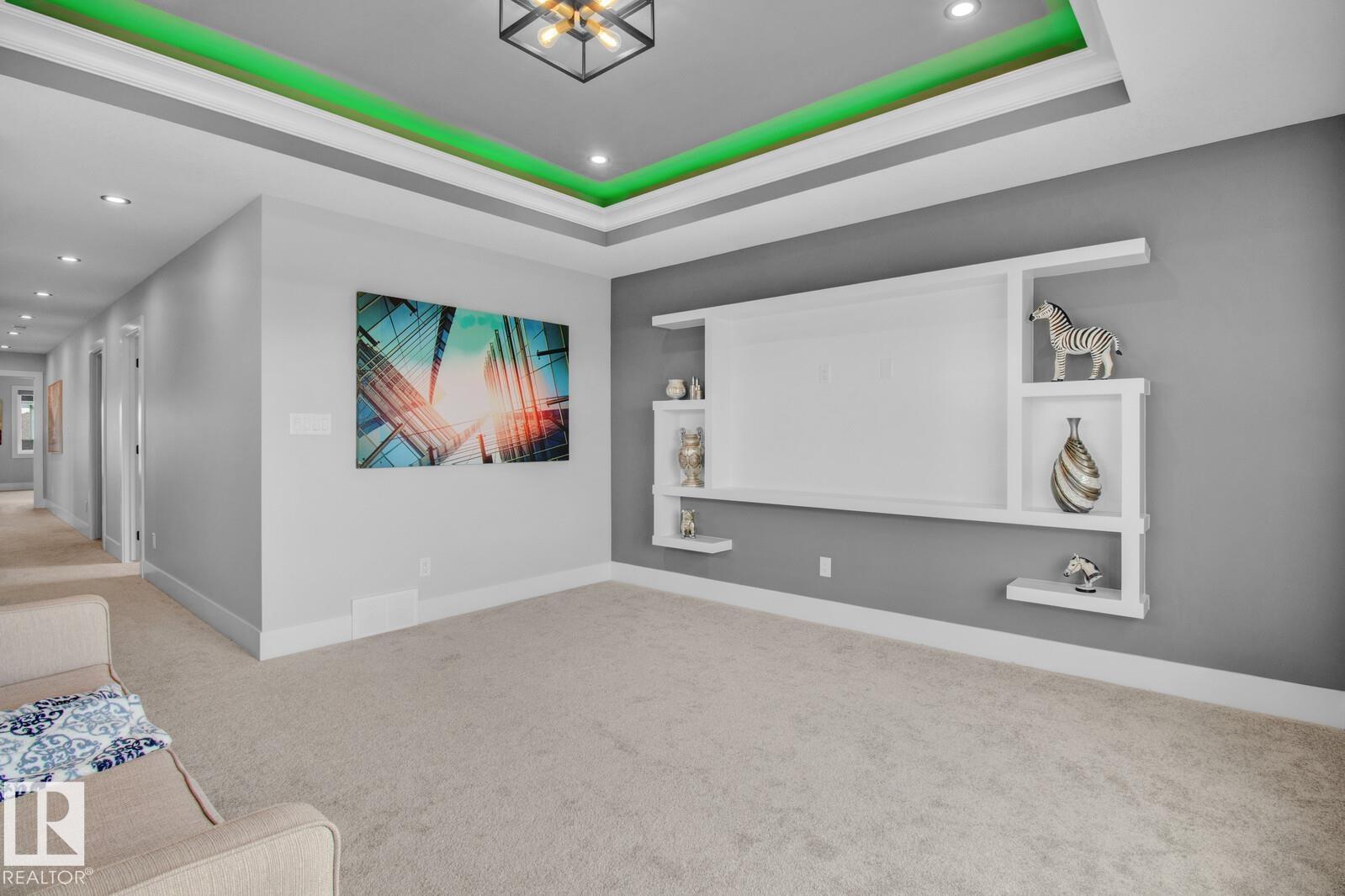 558 MEADOWVIEW DR