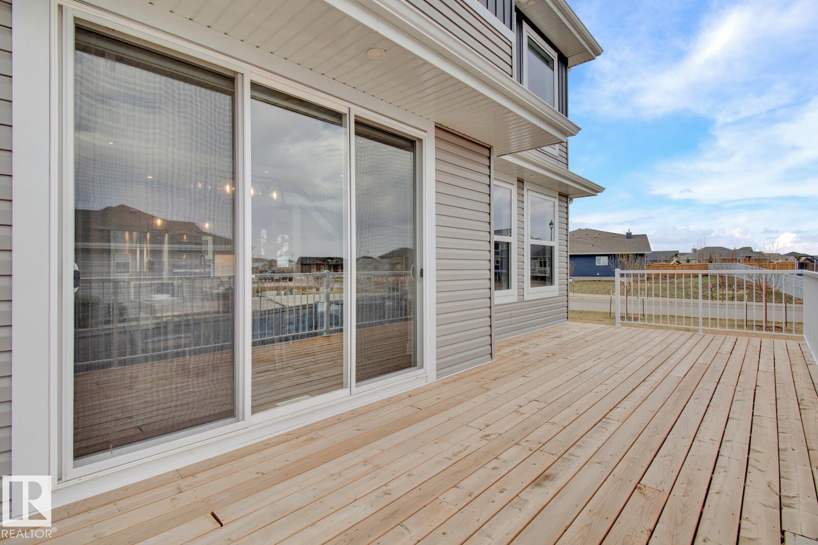 558 MEADOWVIEW DR