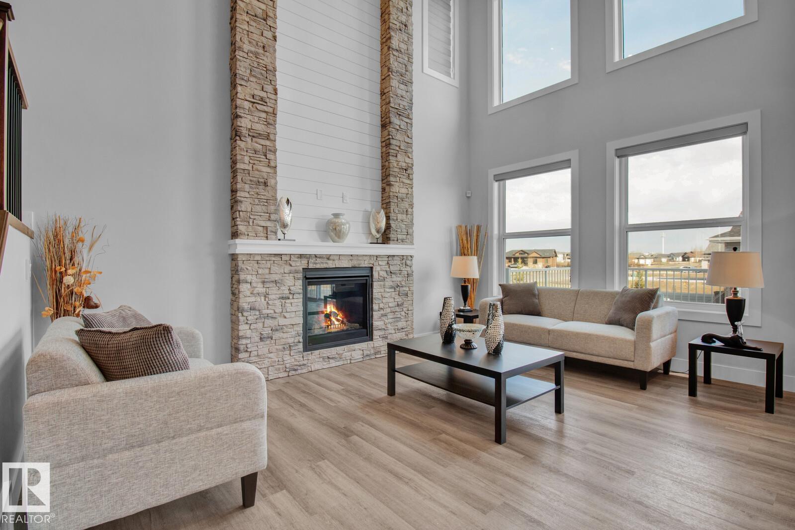 558 MEADOWVIEW DR