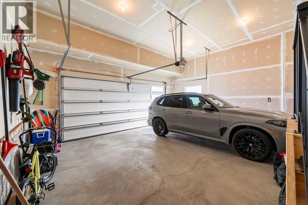 208 Crestmont Drive SW, Calgary, Alberta  T3B 1G8 - Photo 42 - A2348615