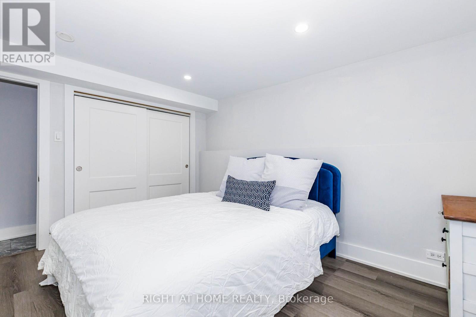 2358 Arnold Crescent, Burlington, Ontario  L7P 4G3 - Photo 37 - W13862254