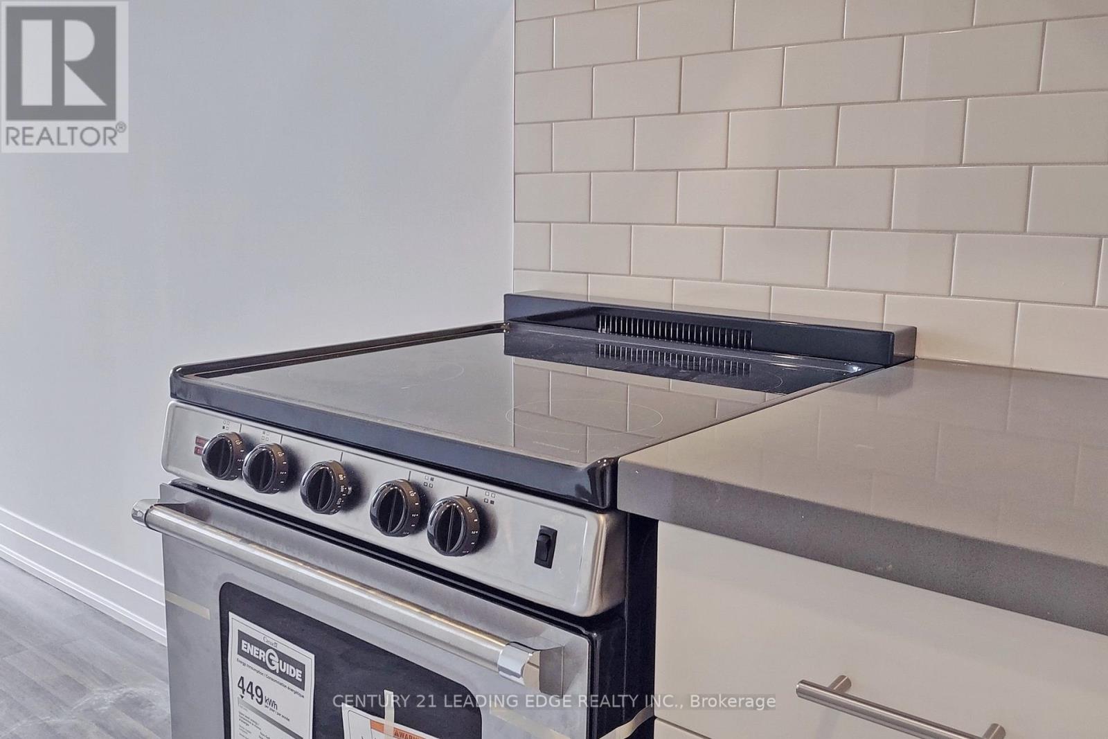 Ground - 45 Creekbank Road, Toronto, Ontario  M6L 1C7 - Photo 13 - W13862314
