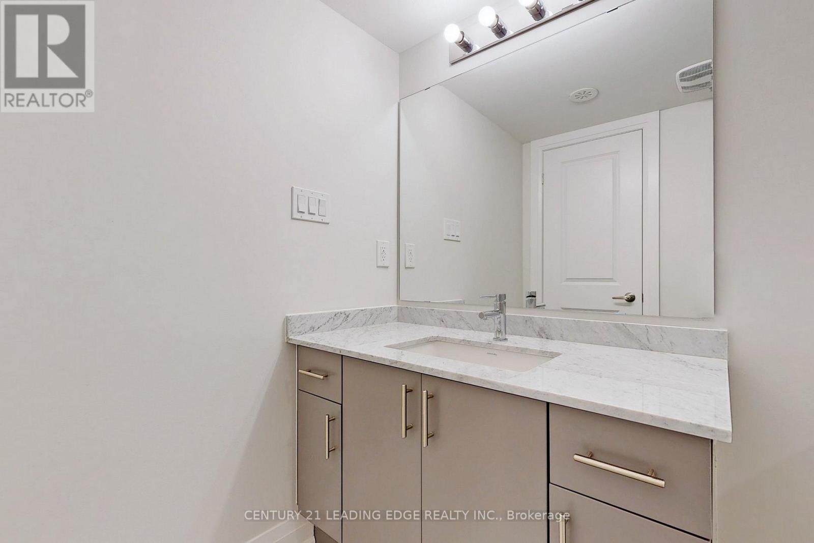 Ground - 45 Creekbank Road, Toronto, Ontario  M6L 1C7 - Photo 19 - W13862314