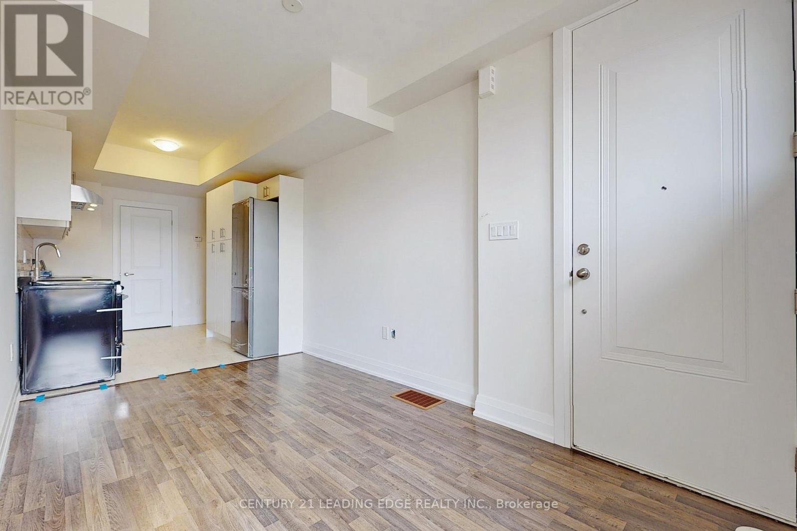 Ground - 45 Creekbank Road, Toronto, Ontario  M6L 1C7 - Photo 7 - W13862314