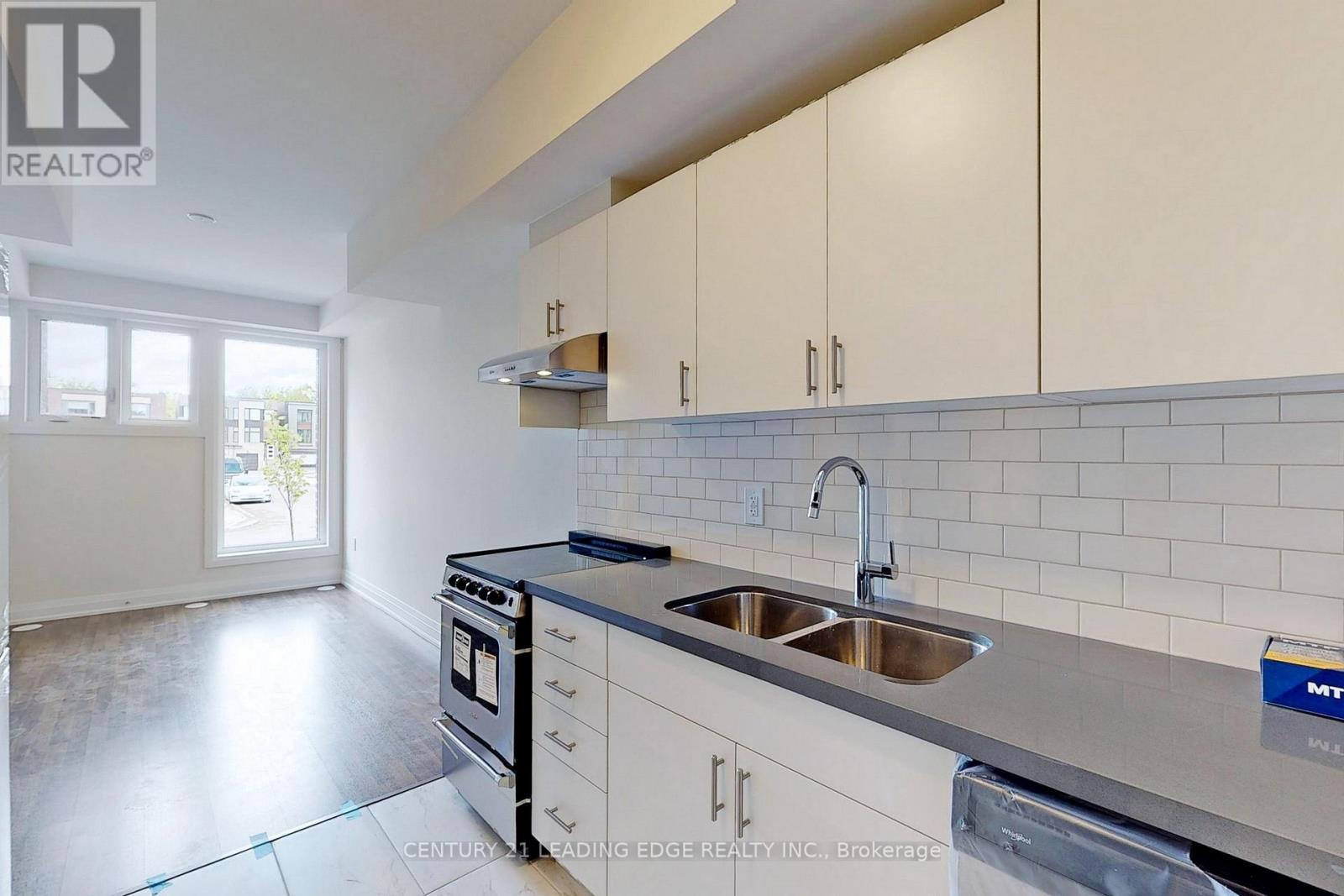 Ground - 45 Creekbank Road, Toronto, Ontario  M6L 1C7 - Photo 8 - W13862314