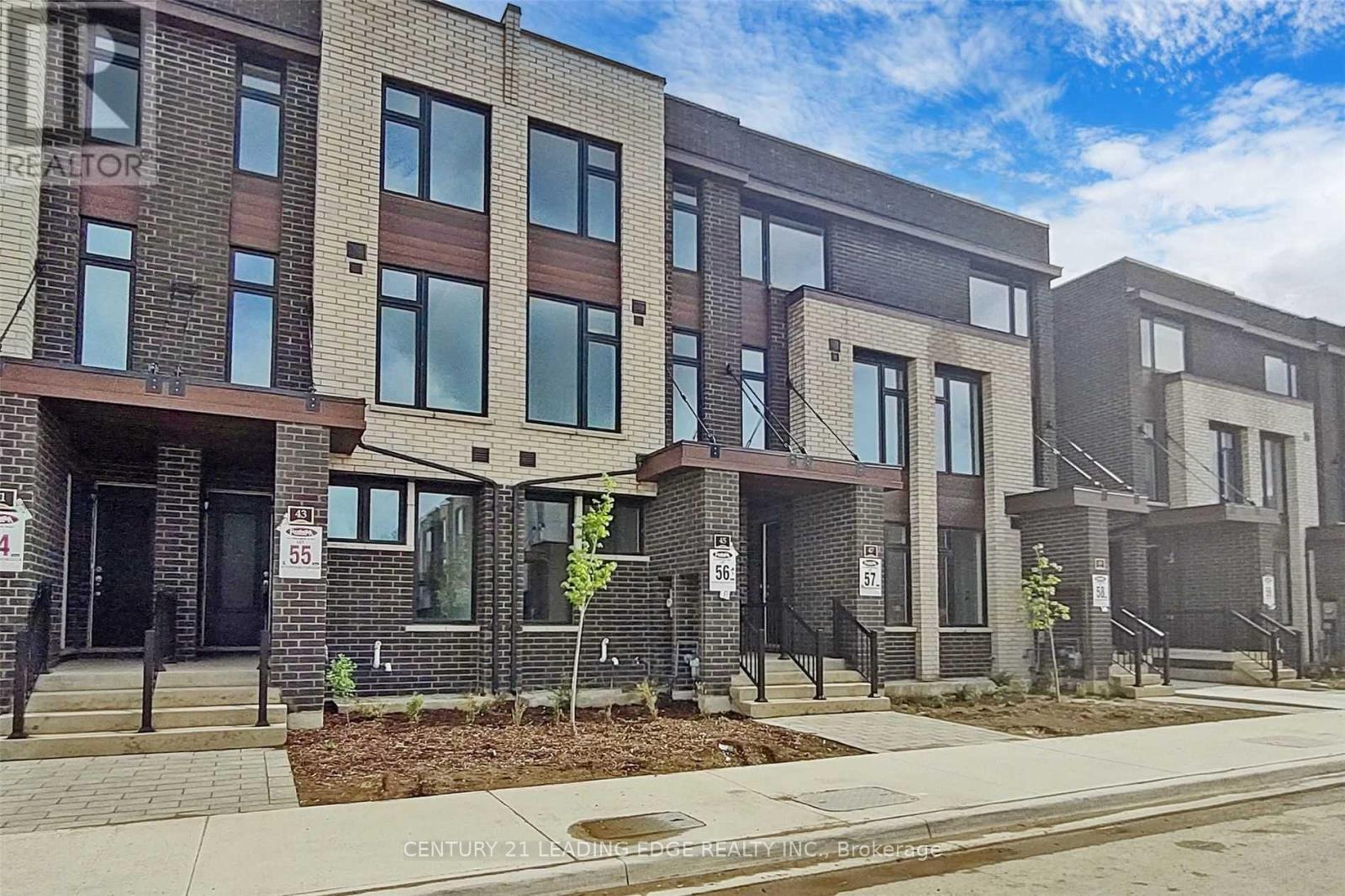 Upper - 45 Creekbank Road, Toronto, Ontario  M6L 1C7 - Photo 2 - W13862378