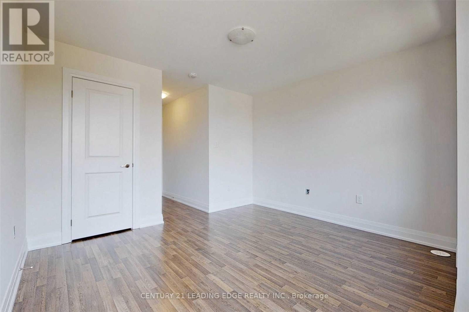 Upper - 45 Creekbank Road, Toronto, Ontario  M6L 1C7 - Photo 28 - W13862378