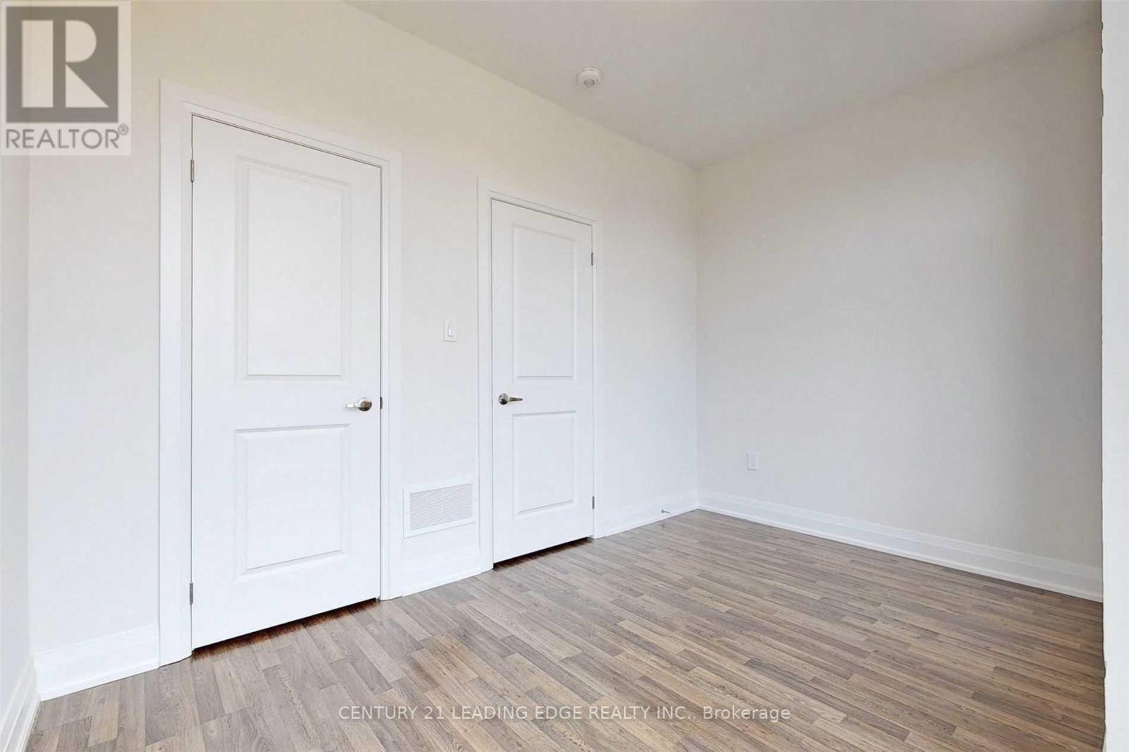 Upper - 45 Creekbank Road, Toronto, Ontario  M6L 1C7 - Photo 34 - W13862378