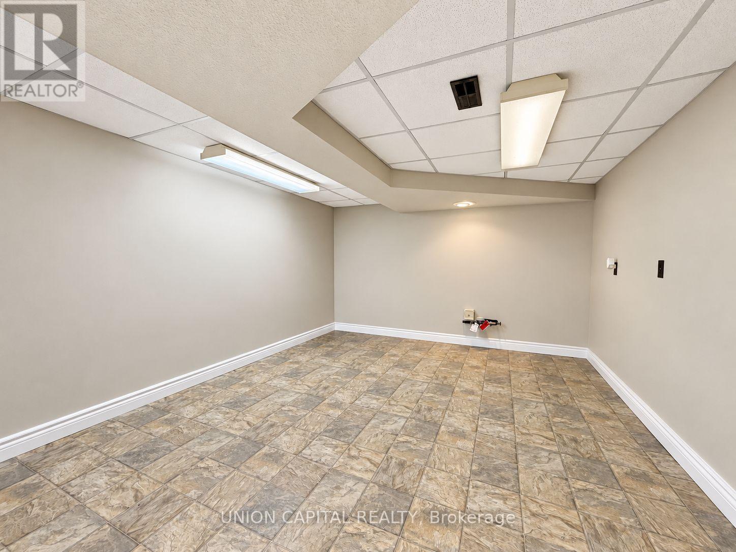 21 Croydon Drive, St. Catharines, Ontario  L2M 1J3 - Photo 13 - X13862384