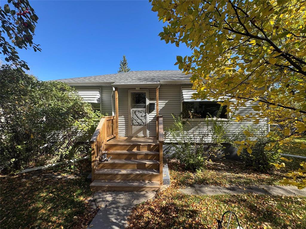 561 23rd Street, Brandon, Manitoba  R7B 1V8 - Photo 0 - 202624873