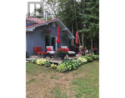 18 AHMIC LAKE ROAD, Magnetawan, Ontario