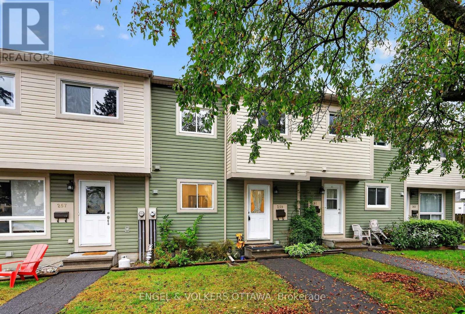 259 TEAL CRESCENT, Ottawa, Ontario