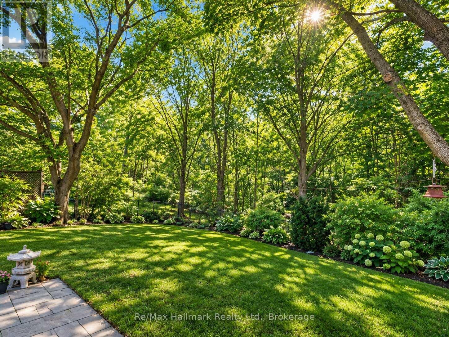 2194 Constance Drive, Oakville, Ontario  L6J 5L4 - Photo 3 - W13862508