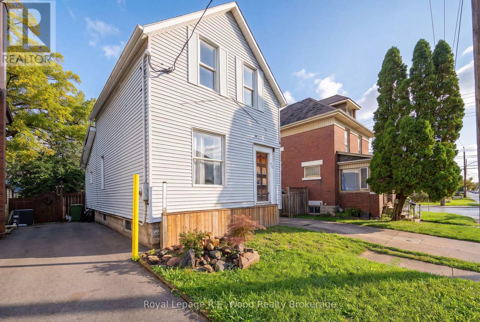 50 Flora Street, St. Thomas, Ontario  N5P 2X4 - Photo 2 - X13862506