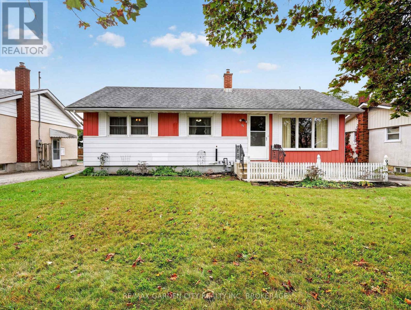 94 Jacobson Avenue, St. Catharines (Glendale/glenridge), Ontario  L2T 3A3 - Photo 1 - X13862500