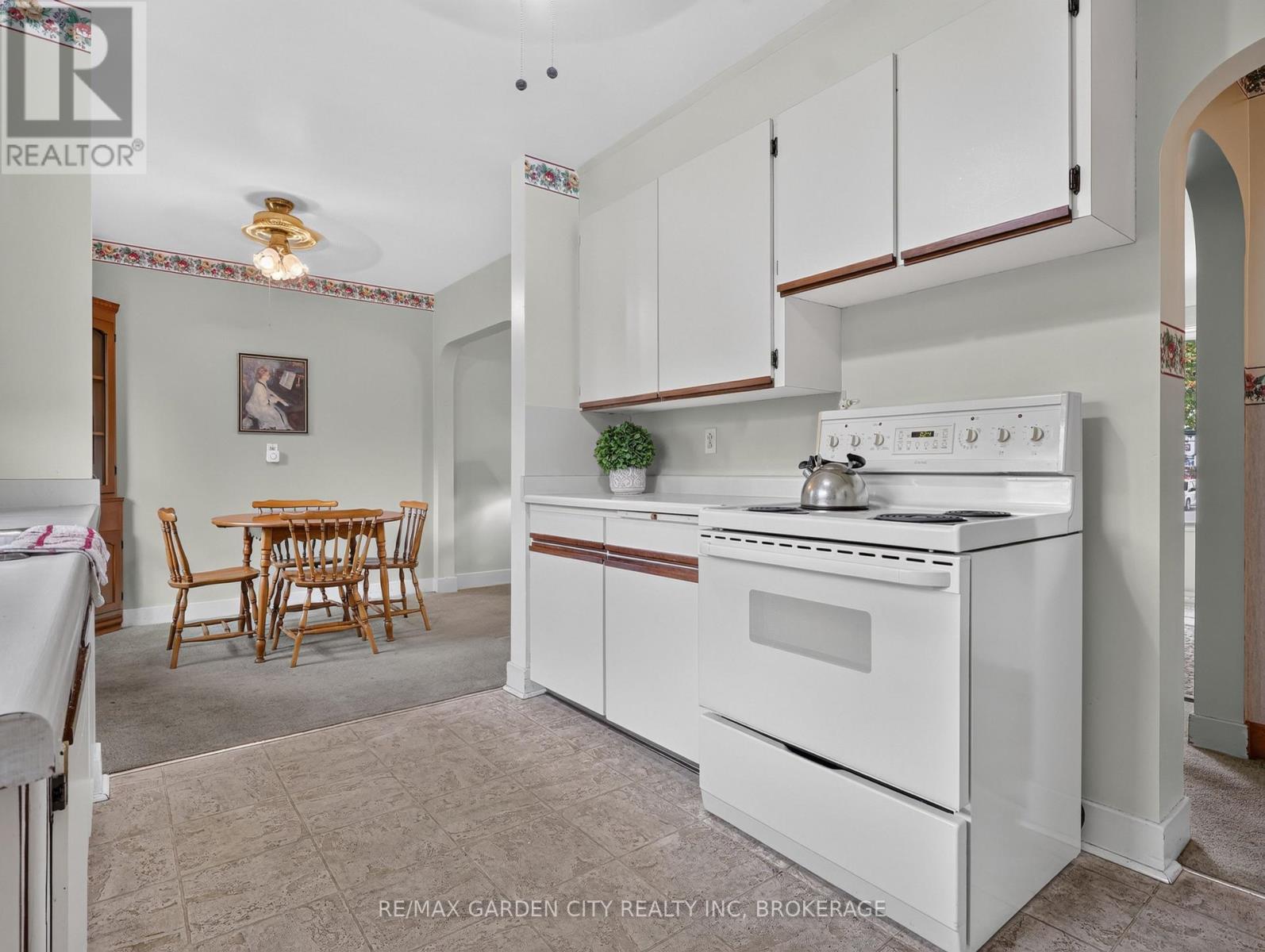94 Jacobson Avenue, St. Catharines (Glendale/glenridge), Ontario  L2T 3A3 - Photo 10 - X13862500