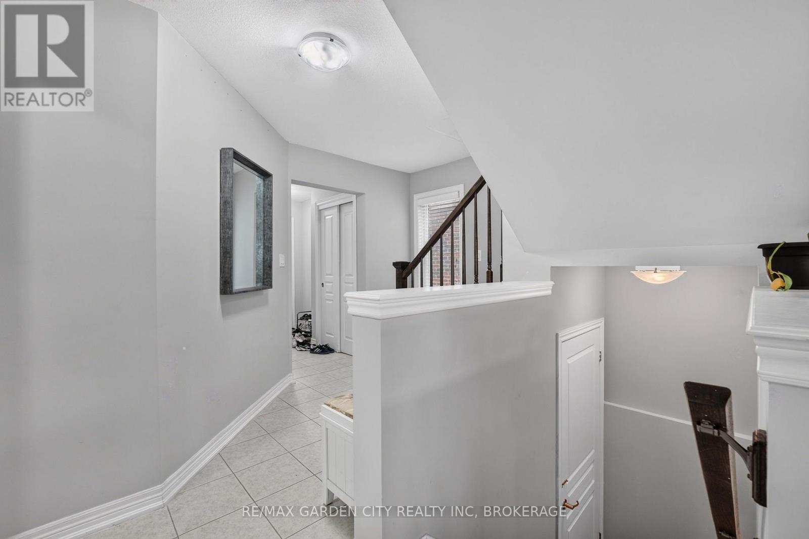 53 Elderberry Road, Thorold, Ontario  L2V 0E7 - Photo 10 - X13862542
